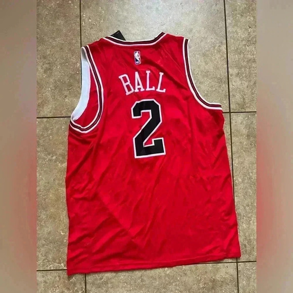 NWT Chicago Bulls Nike Icon Edition Swingman Jersey Red - Lonzo Ball - Unisex XL - Picture 8 of 9